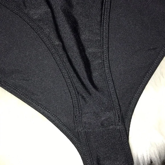 SOLD Last Chance! FOREVER 21 PLUS Slimming Black Bodysuit XL - Picture 6 of 8